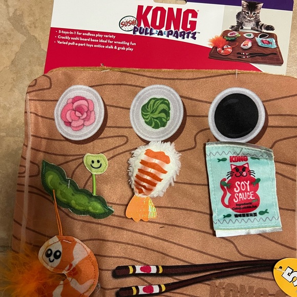 New cats toys and treats value $80 - Picture 8 of 11